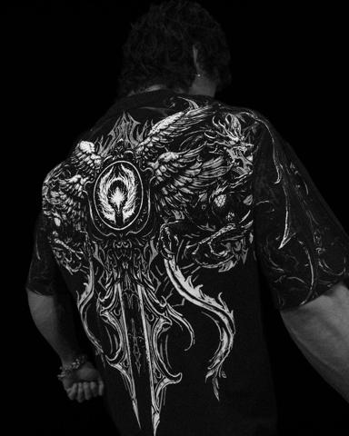 Breathe Divinity · Franelas