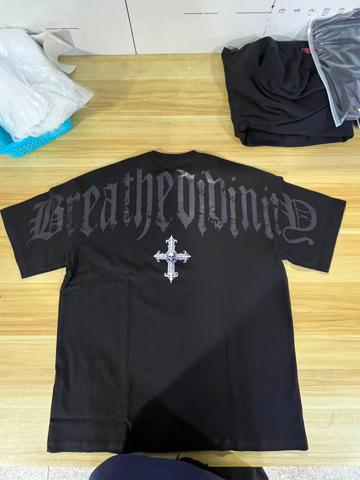 Breathe Divinity · Franelas