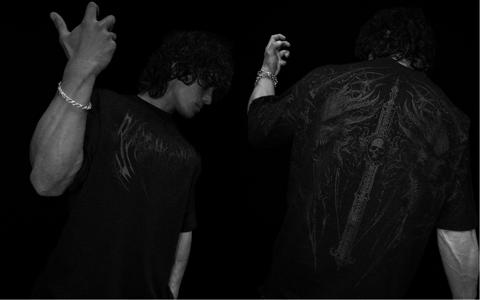 Breathe Divinity · Franelas