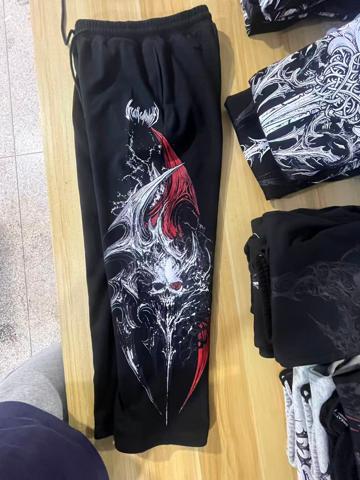 Breathe Divinity · Pantalones