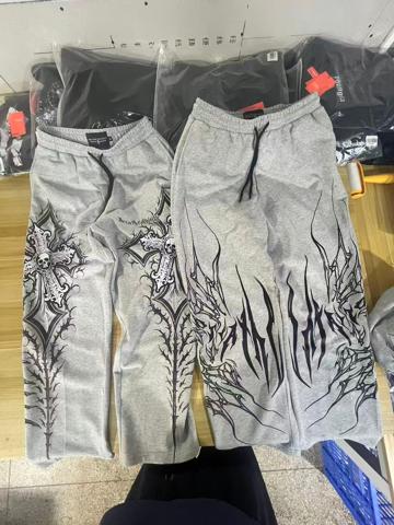 Breathe Divinity · Pantalones