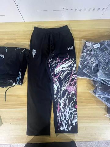 Breathe Divinity · Pantalones