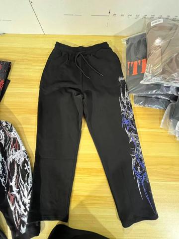 Breathe Divinity · Pantalones