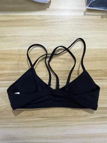 Breathe Divinity · Tops deportivos