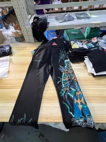 YoungLA · Pantalones