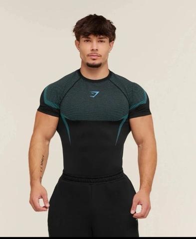 Gymshark · Compresión manga corta
